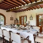 Casa Paggetti 8, Emma *