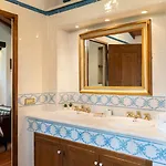Casa Paggetti 8, Emma
