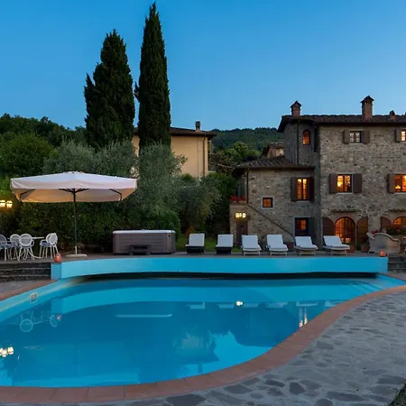 Casa Paggetti 8, Emma
