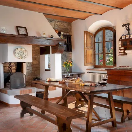 Casa Paggetti 8, Emma *