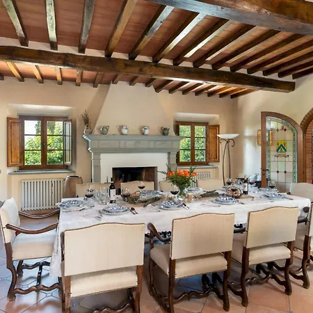 Casa Paggetti 8, Emma