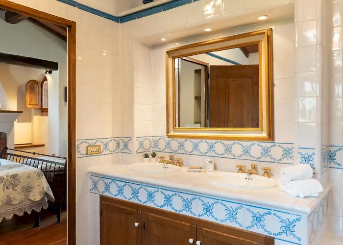 Casa Paggetti 8, Emma